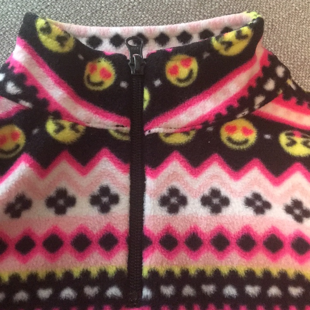 CHILDREN’S PLACE pullover - Picture 5 of 5